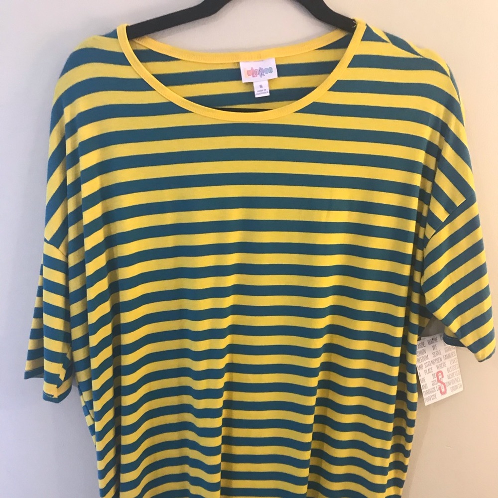 Brand new LuLaRoe Irma shirt!